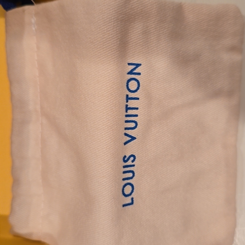 Luxury Pink/Black and Gold Keychain/Bag Charm Dustbag & Box Included - Picture 4 of 5